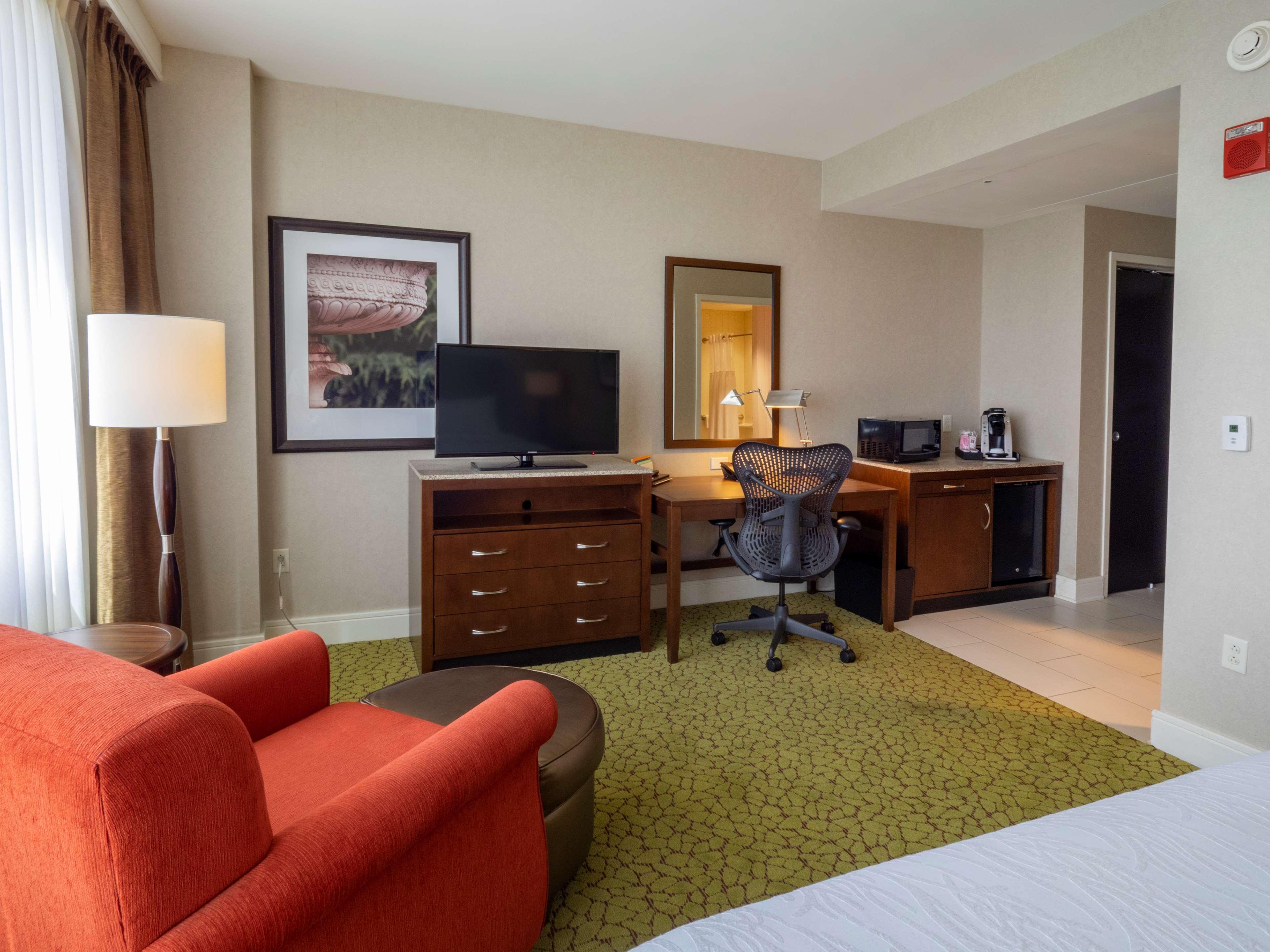 The Hilton Garden Inn Buffalo-Downtown Екстер'єр фото