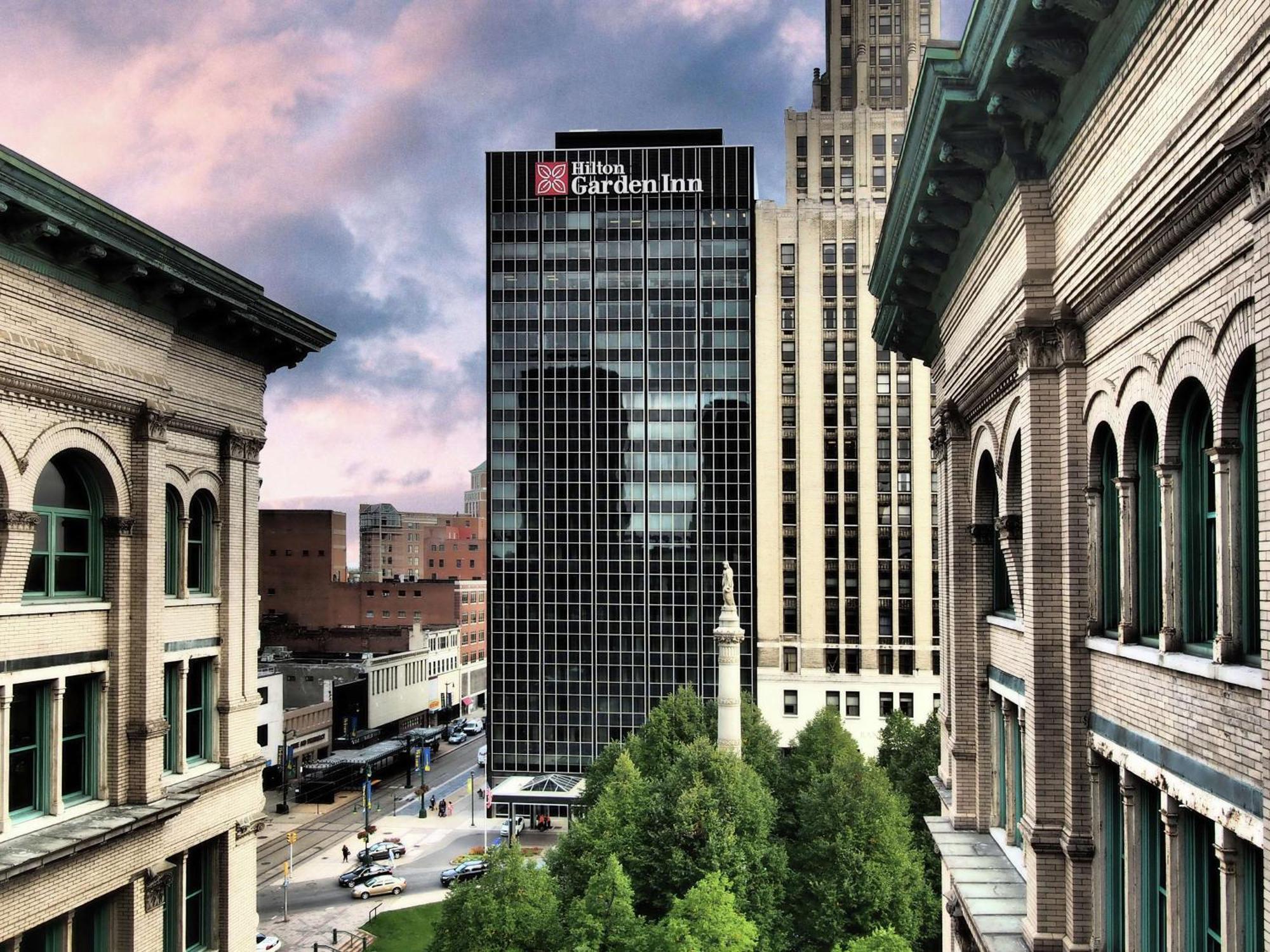 The Hilton Garden Inn Buffalo-Downtown Екстер'єр фото