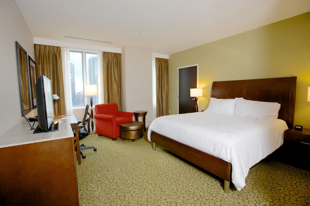 The Hilton Garden Inn Buffalo-Downtown Екстер'єр фото